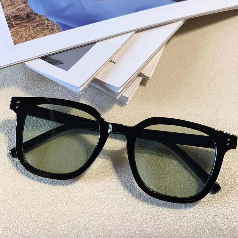 Vintage Punk Gradient Sun Glasses Personalized Car Ddriving Goggles Large Square Frame Sunglasses Women Eyeglasses UV400 New