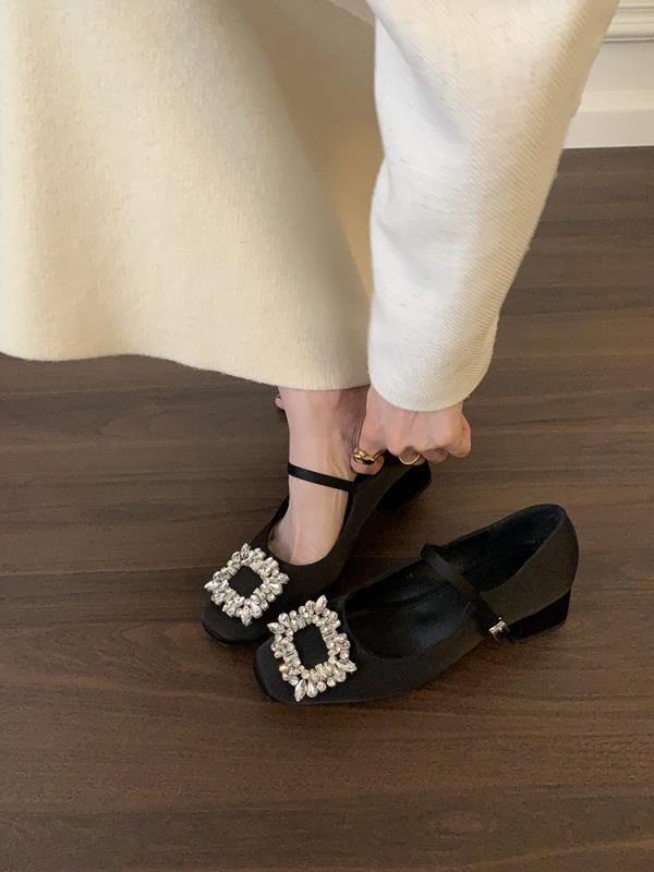

Fashion Buckle Shallow Mouth Shoes Woman Flats Crystal Dress Retro Summer On Heels Rhinestone Mary Janes Buckle Summer Shoes Ladies Fema 35