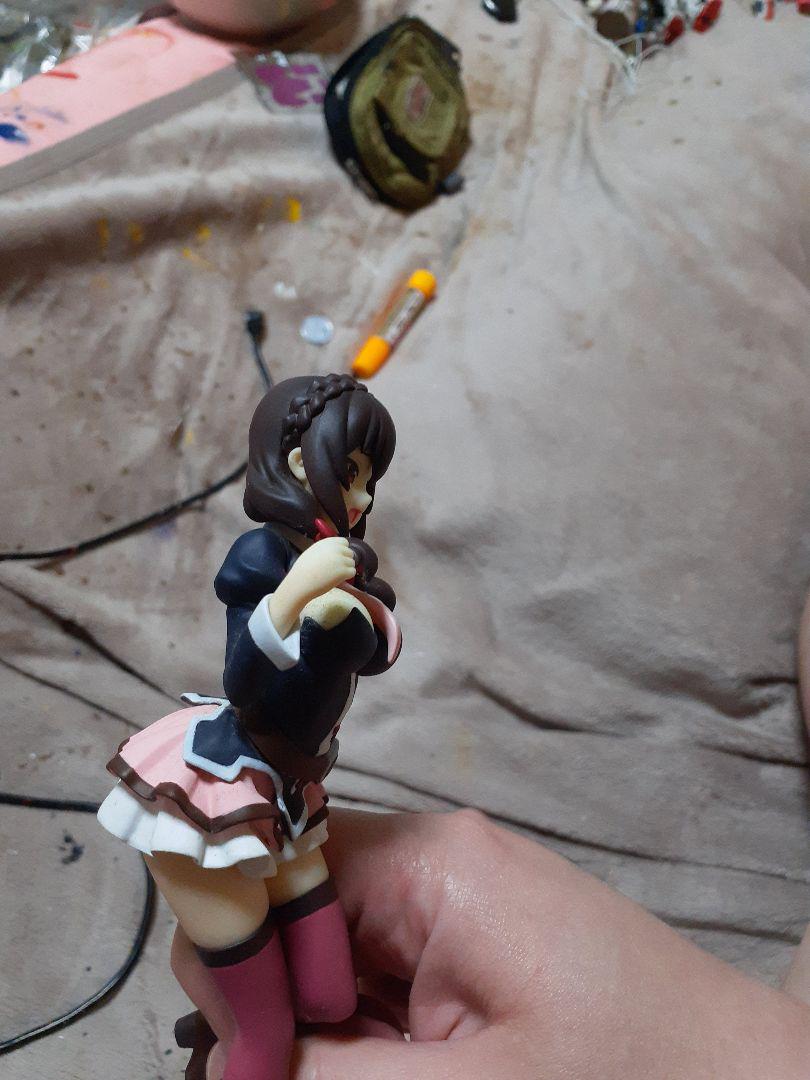 

[USED] Character Figure Black Pink