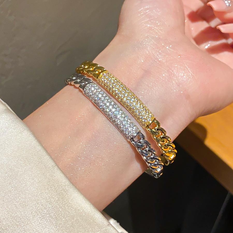 Quadratische Wickelschnalle Armband, Einfaches und Modisches Armband, Leichter Luxus und Hochwertiger Schmuck für Damen