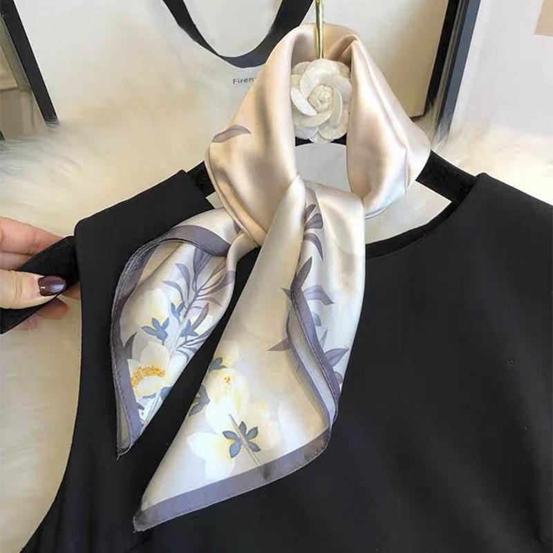 Beige silk silk scarf small square scarf women's versatile 111 mulberry silk headband small silk scarf fashion small scarf with shirt