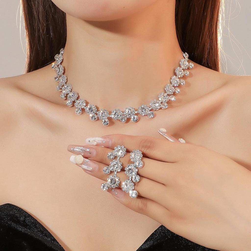 Minimalist Rhinestone Wedding Jewelry Set: European & American Style Necklace and Earrings for Brides