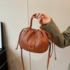 Retro bucket bag women's bag 2024 autumn new fashion indentation handbag versatile shoulder messenger bag