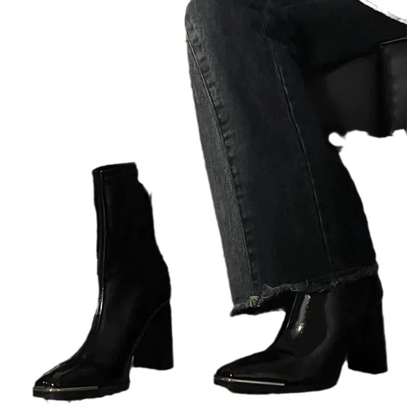 Fashion 2024 New Autumn/Winter High Heel Short Boots for Women Lacquer Leather Coarse Heel Single High End Thin Thin and Short Boots