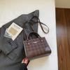 Korean foreign style handbag women's 2025 summer new fashion plaid small square bag high value shoulder messenger bag