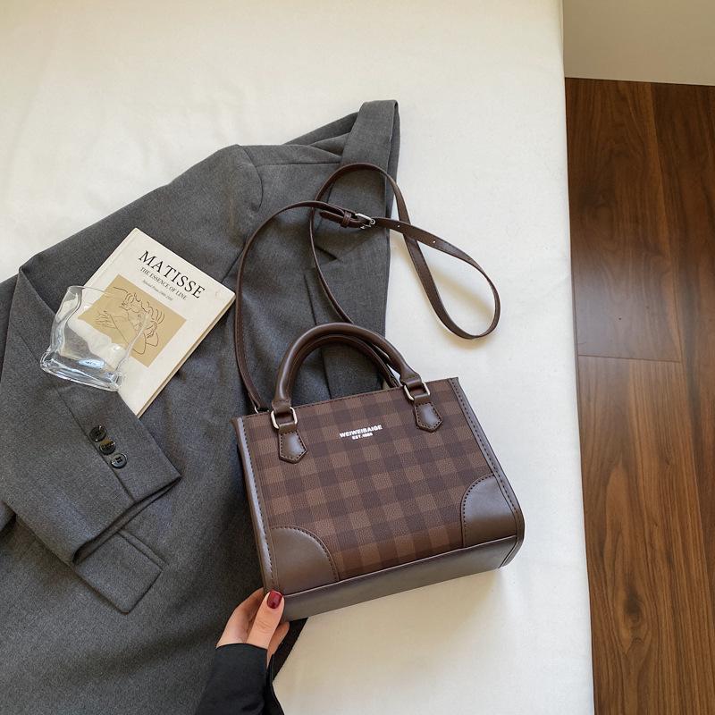 Korean foreign style handbag women's 2025 summer new fashion plaid small square bag high value shoulder messenger bag