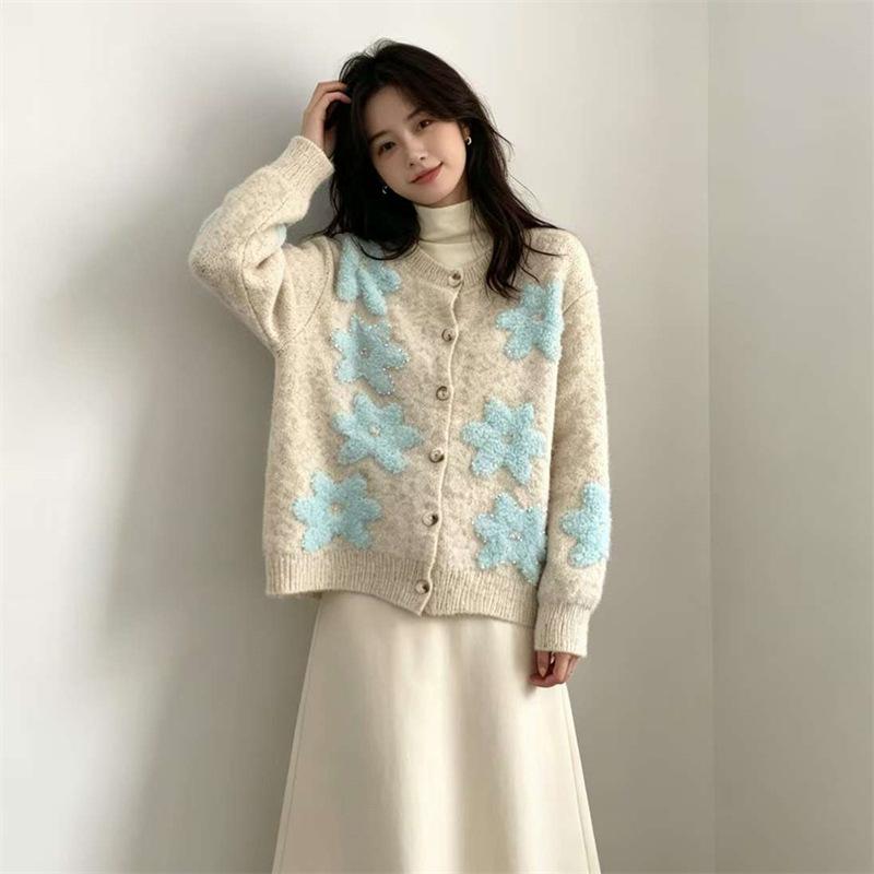 Korean retro embroidered flower sweater cardigan women's autumn and winter loose soft waxy gentle casual knitted coat top
