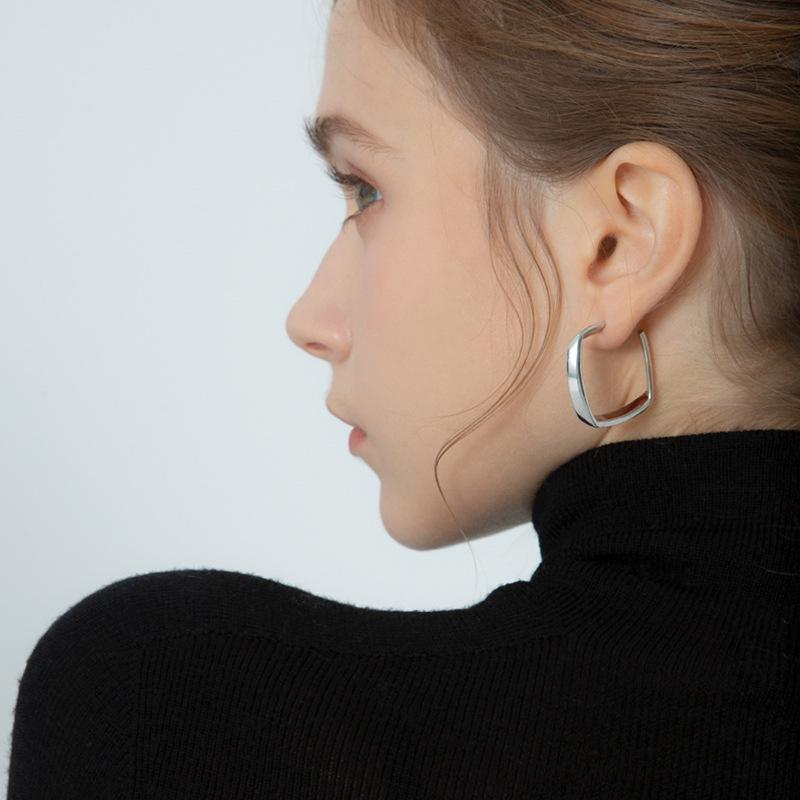 

Fashionable and Minimalist Style Earrings срібний