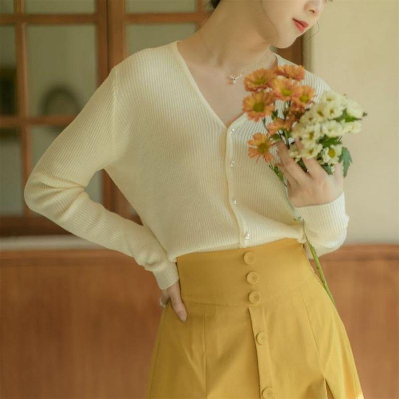 Vintage V-neck knitted cardigan summer top gentle wind short green milk wear sweater jacket women