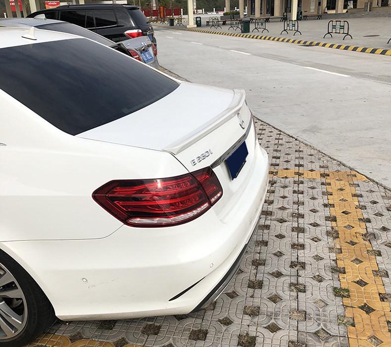 W212 Rear Spoiler for 2008-2015 Mercedes-Benz E-Class E200L/E260L/E300