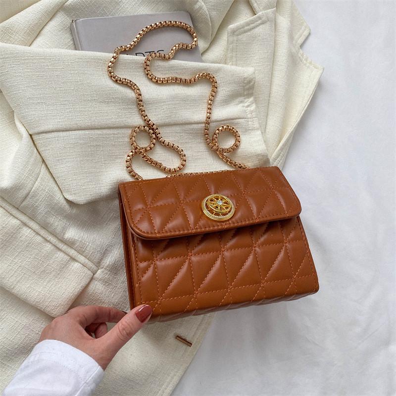 Trendy Women's Chain Shoulder Bag Stylish Autumn Fashionable Crossbody Bag