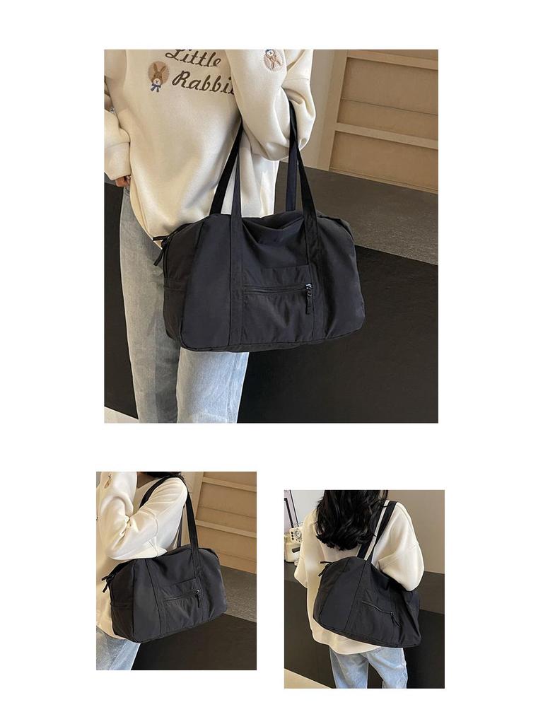 Women's Large Capacity Lightweight Waterproof Nylon Travel Bag