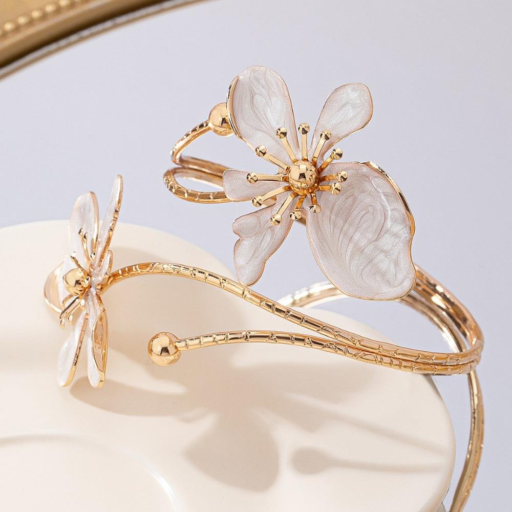 New Gold Color Floral Open Cuff Armlet Metal Enamel Glaze Craft Open Arm Ring Flower Cuff Bracelet Gifts