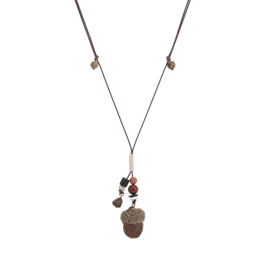 Elegant Retro Acorn Pendant Necklace for Women - Stylish Light Luxury Sweater Chain with High-End Beaded Design