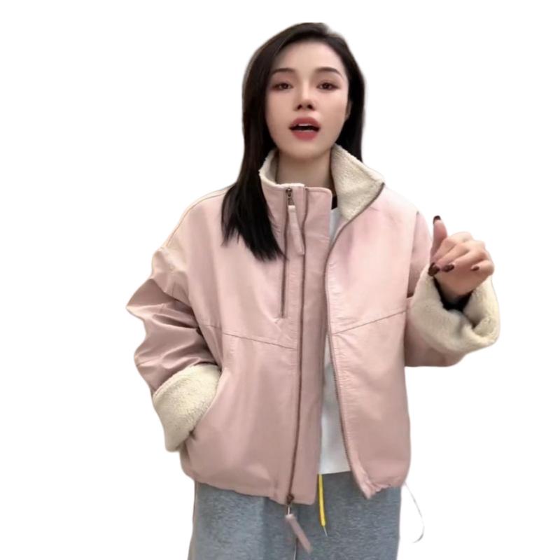 Dámský kabát z jehněčí vlny s fleecovou podšívkou v evropském stylu - 2024 Zimní ležérní bunda volného střihu