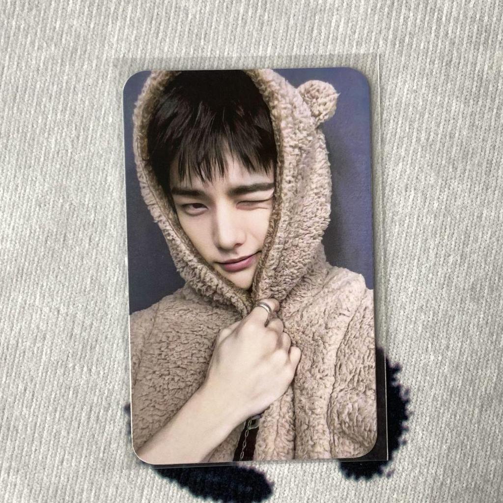 [USED] Straykids KARMA FANS Korea Pre-list Hyunjin Trading Card (1 Piece)