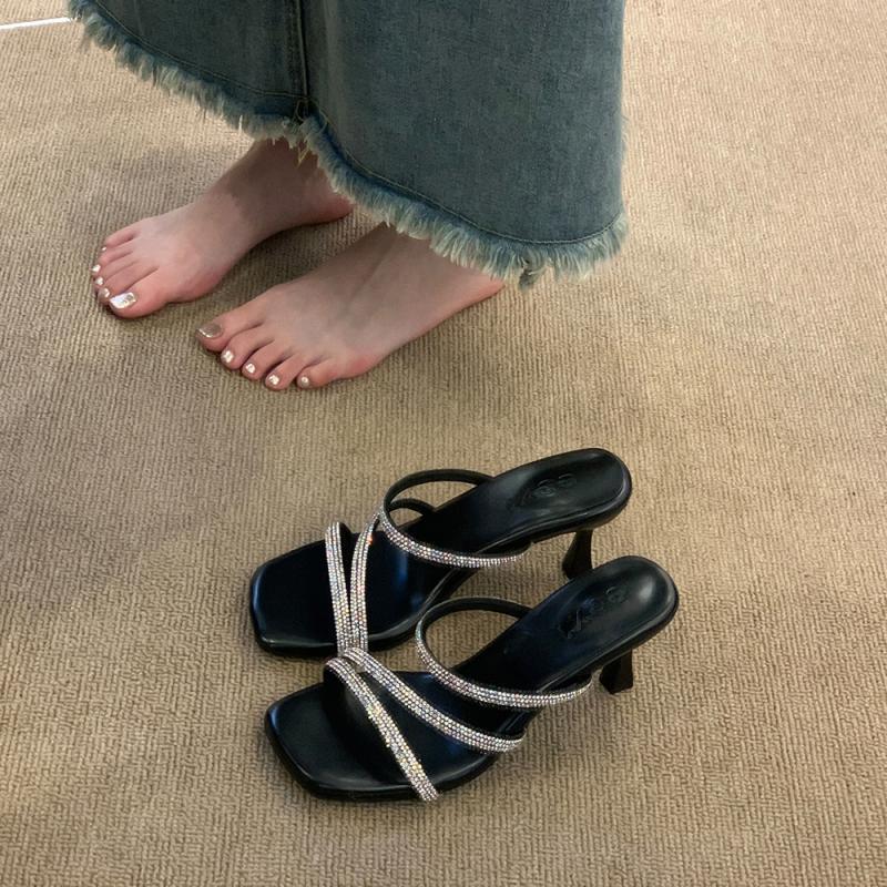 The bright star sea under the night sky with cool slippers, women wear rhinestone sandals in summer, square toe high-heeled slippers