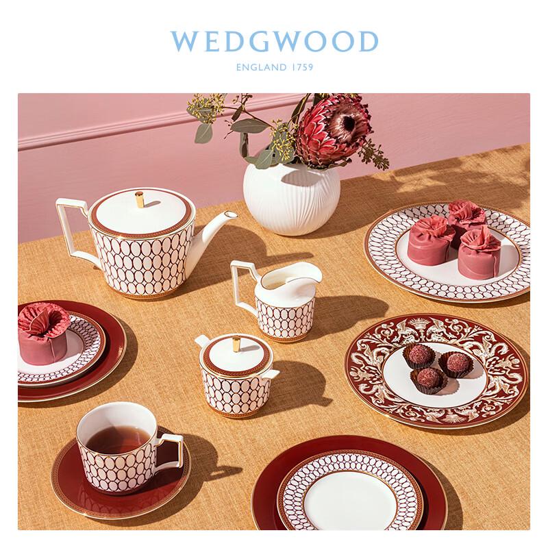 Wedgwood Gilded Age Red Mug