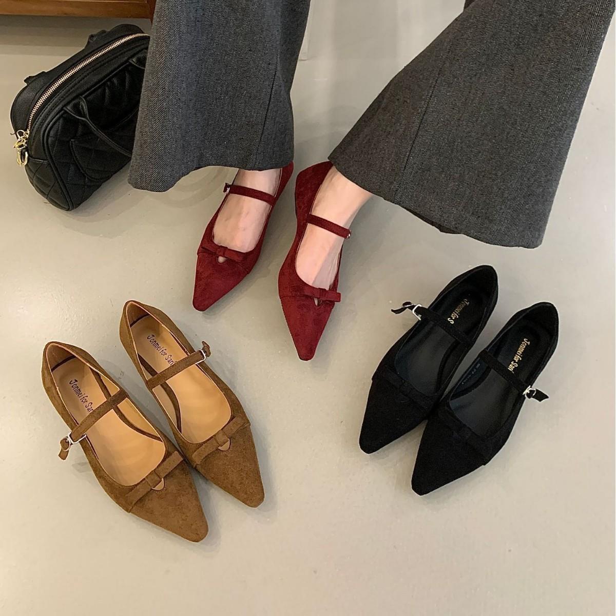 

Осень-зима 2025 новая модель, замшевые туфли-лодочки с острым носком, на толстом низком каблуке, с открытой союзкой, универсальные, на ремешке с бантом, с мягкой подошвой, женские туфли 39 хаки