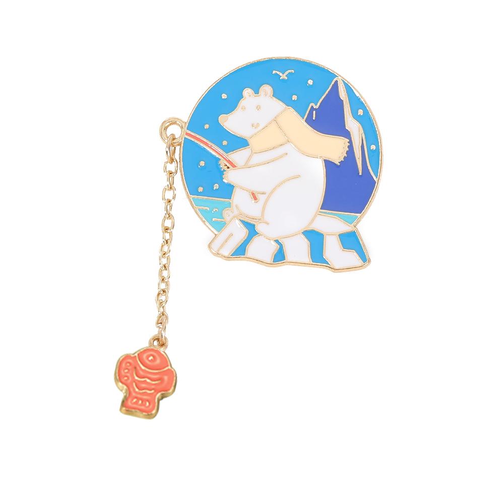 Creative Animal Fishing Food Chain Pins Cute Pretty Cat Rabbit Fox Polar Bear Hedgehog Enamel Brooches For Women Jewelry