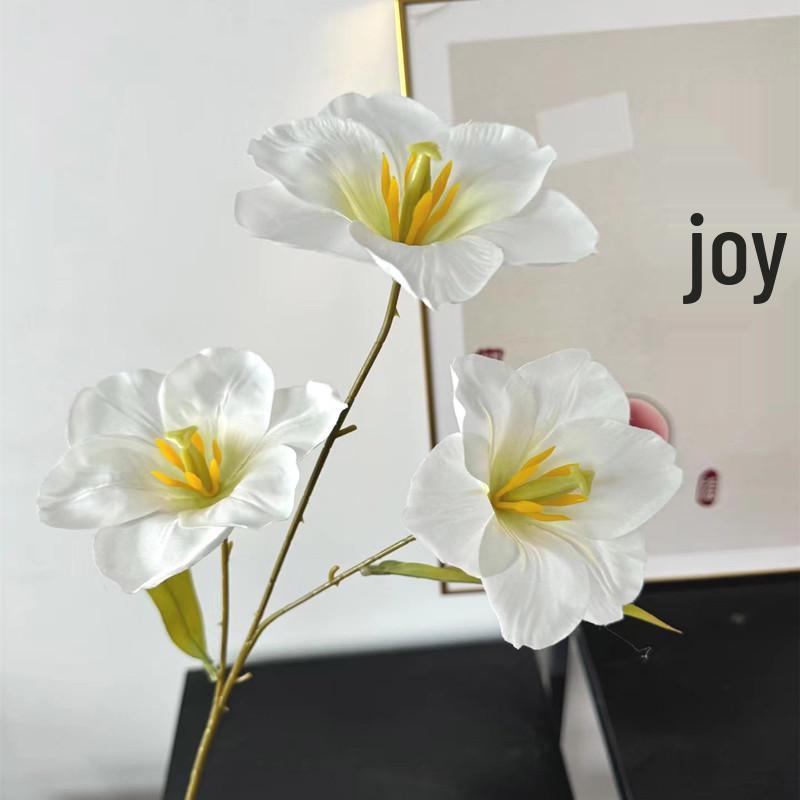 Weiße Hochzeitskapelle Decke Seidenblumen-Dekoration & Gangläufer