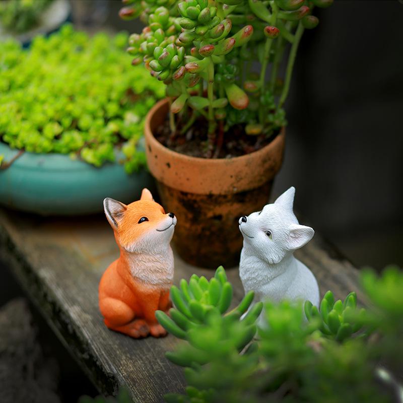 Nine-Tailed Fox Succulent Decoration with Monkey Tail Cactus In Balcony Flower Pot