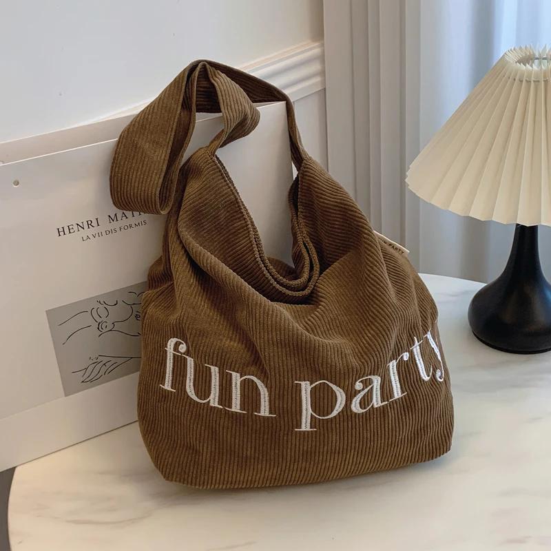 

Ретро бархатная сумка с буквами для женщин универсальная повседневная большая вместительная сумка через плечо минималистичный дизайн сумка модные карманы