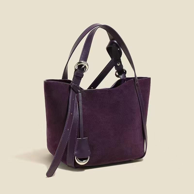 2025 autumn and winter commuter tote large capacity high-end new vegetable basket bucket single shoulder fashion messenger bag ins style