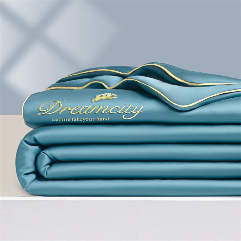 1 Piece Super Smooth, Soft and Cool Summer Quilt, Thin and Breathable, Soft and Light Beige Friendly, Technology, Suitable for Home Bedroom, Sofa