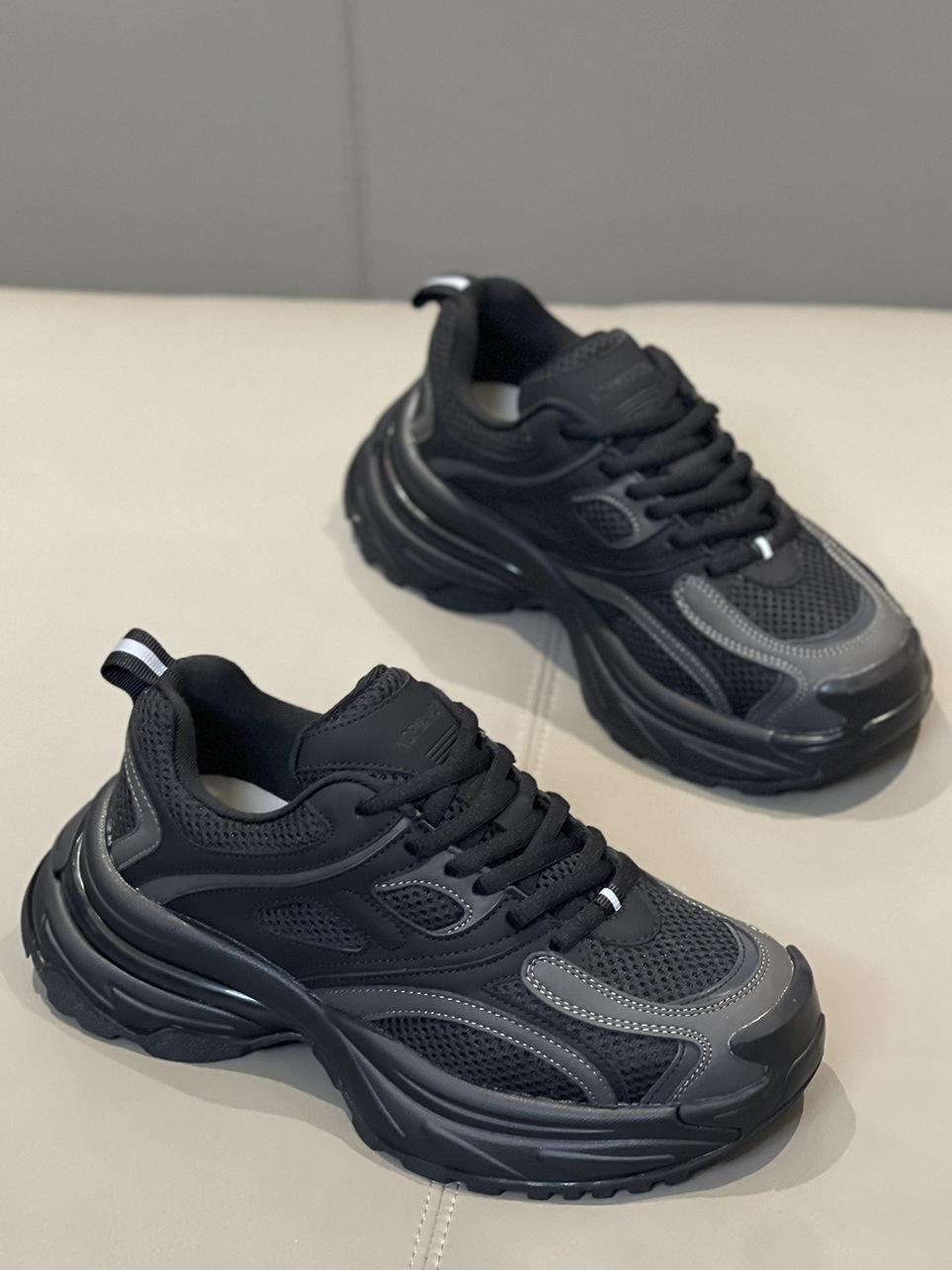 

Туфли Little Monster на платформе для папы, женская обувь Explosion 2025, весна, новая, ретро, женская, универсальная и легкая повседневная спортивная обувь 40 чёрный