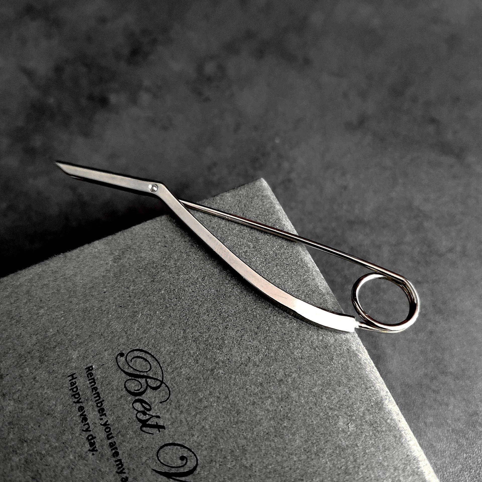 

Модные большие булавки для одежды Гладкие металлические безопасные булавки Джинсы Платье Шарф Регулируемые булавки 86MM*17MM