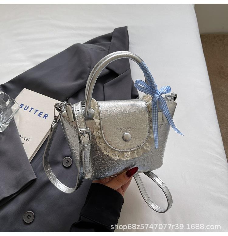 Women's Bag Korean Version of Simple Handbag 2025 New Versatile Shoulder Fashion Bucket Bag Niche Design Messenger Bag