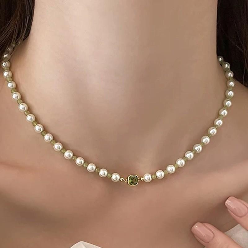 Pearl Necklace Women's Niche Light Luxury Design High-end Fashion Temperament Collarbone Chain Neck Chain Sweater Chain Bead Chain