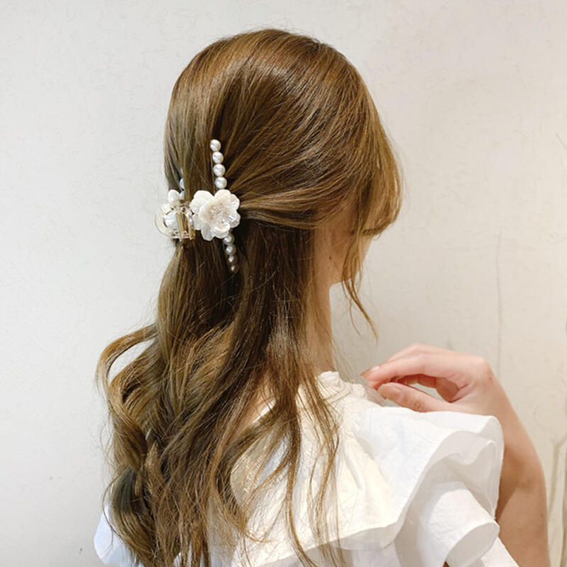 Slim Camilla Pearl Updo King Hair Clip Hairpin