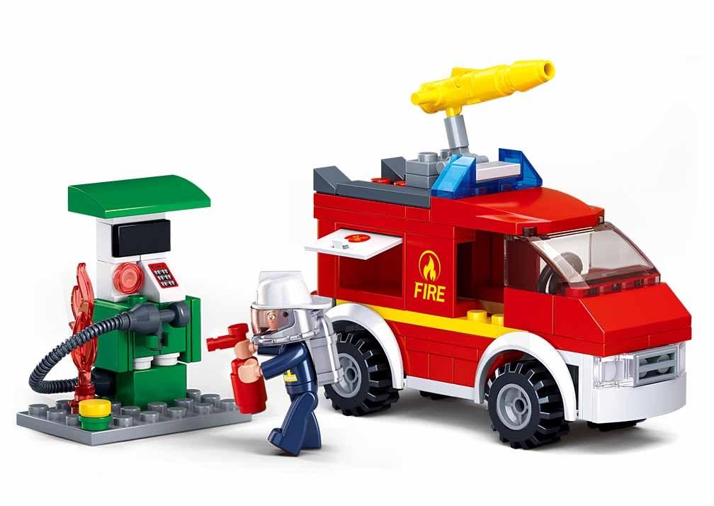Klocki Sluban Fire Wóz Strażacki I Dystrybutor 136 - B0623