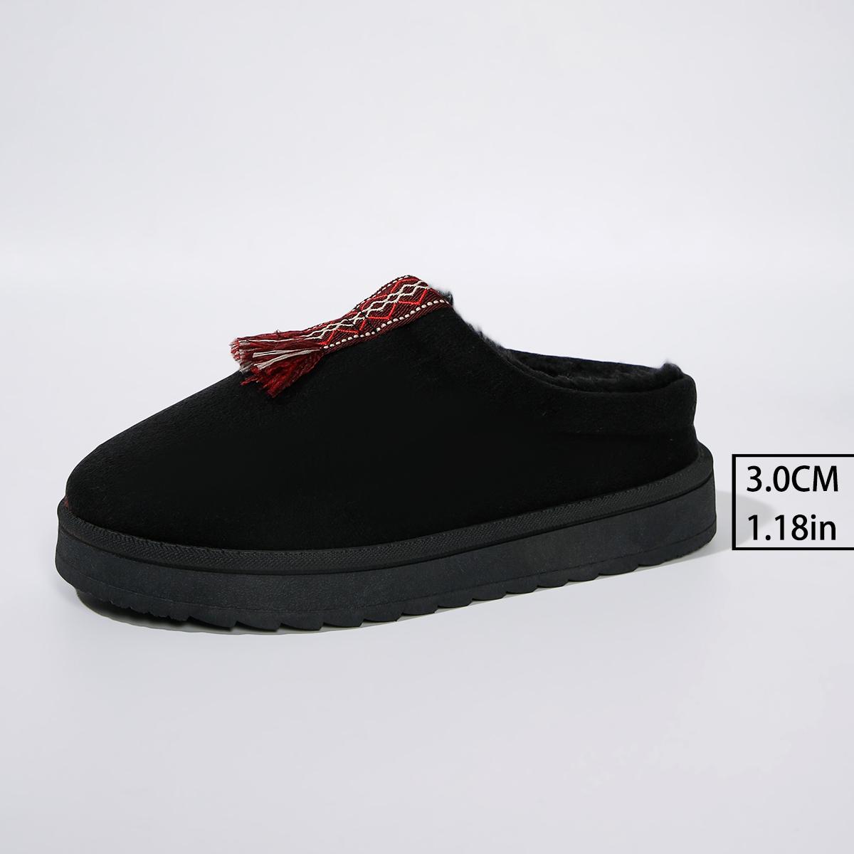 Модные зимние теплые шерстяные женские сапоги на толстой подошве с модными кисточками — фото 9