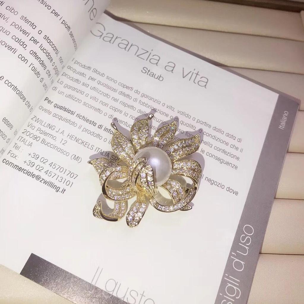 12mm Big Natural Black Pearl Flower Brooch Fashion Sweater Jewelry for Women