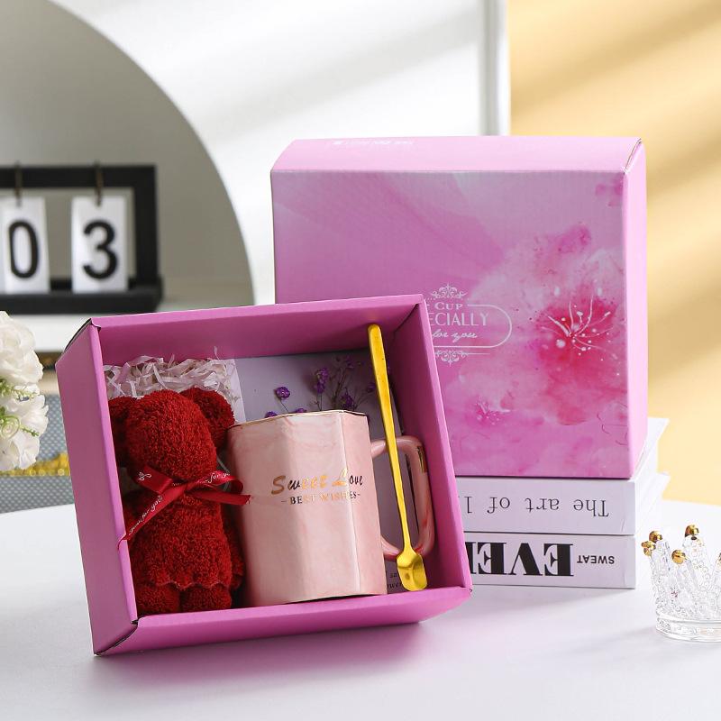 Modern simple light luxury ceramic cup mug couple set towel bear souvenir wedding gift opening