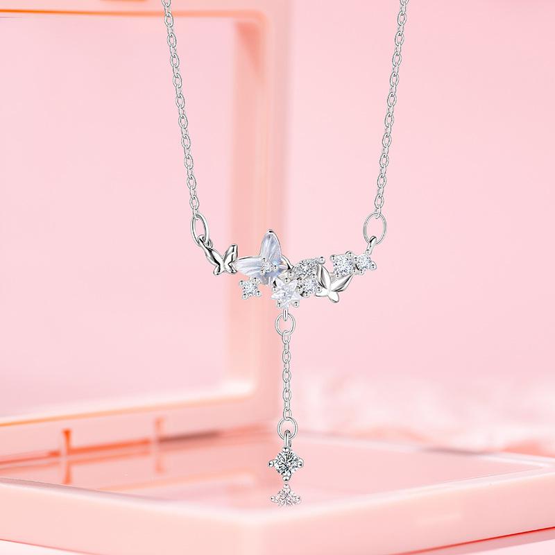 

Star Butterfly Necklace Star Tassel Zircon Elegant Minimalist Womens Collarbone Chain