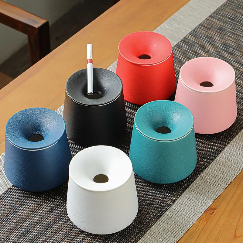 Creative Overglaze Decorative Living Room Ashtrays European Ceramic Ashtray Office Desktop Modern Ash Tray Home Decoration