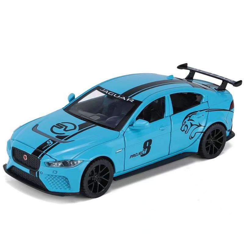 

1/32 Jaguar XE SV Project 8 Легкосплавна модель спортивного автомобіля. Лита під тиском металева модель транспортного засобу. Звук. Світло. Моделювання. Колекція. Дитячі подарунки. синій