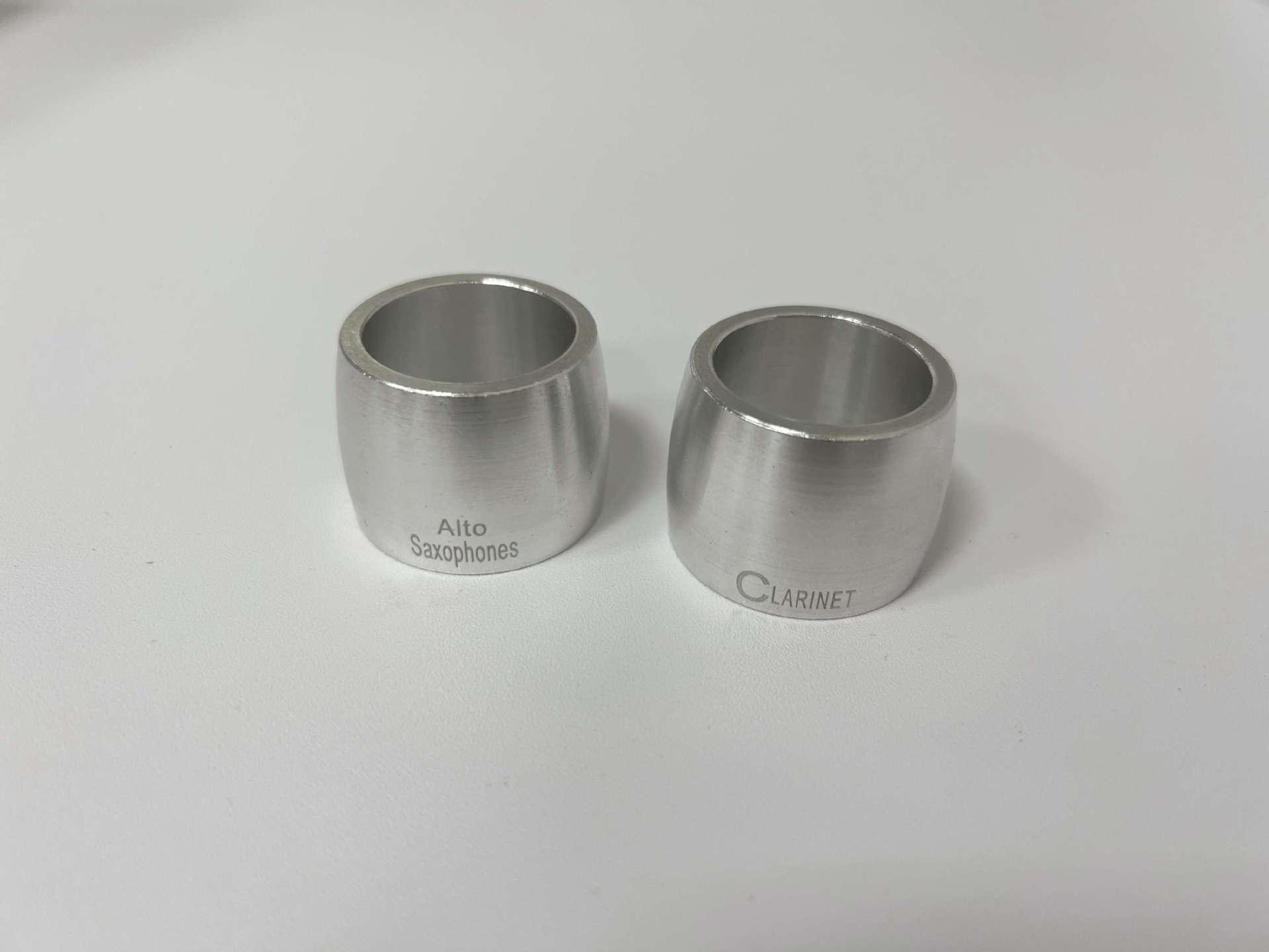 E Alto Saxophone Metal Ligature & Bakelite Mouthpiece Clip for Reeds and Clarinet Mouthpieces. Clarinet