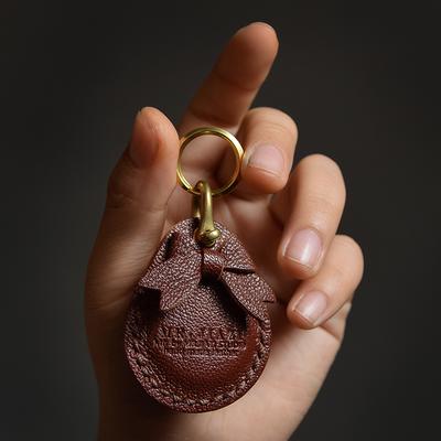 Originální ručně vyráběný francouzský obal na přístupovou kartu z ovčí kůže, kapkovitý, personalizovaný kreativní dárek pro dívky, klíčenka