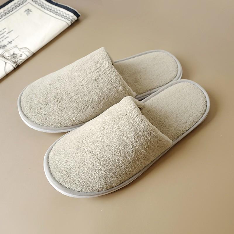 

Washable Disposable Coral Fleece Slippers for Home, Salon, Hotel, and Club Use сірий колір