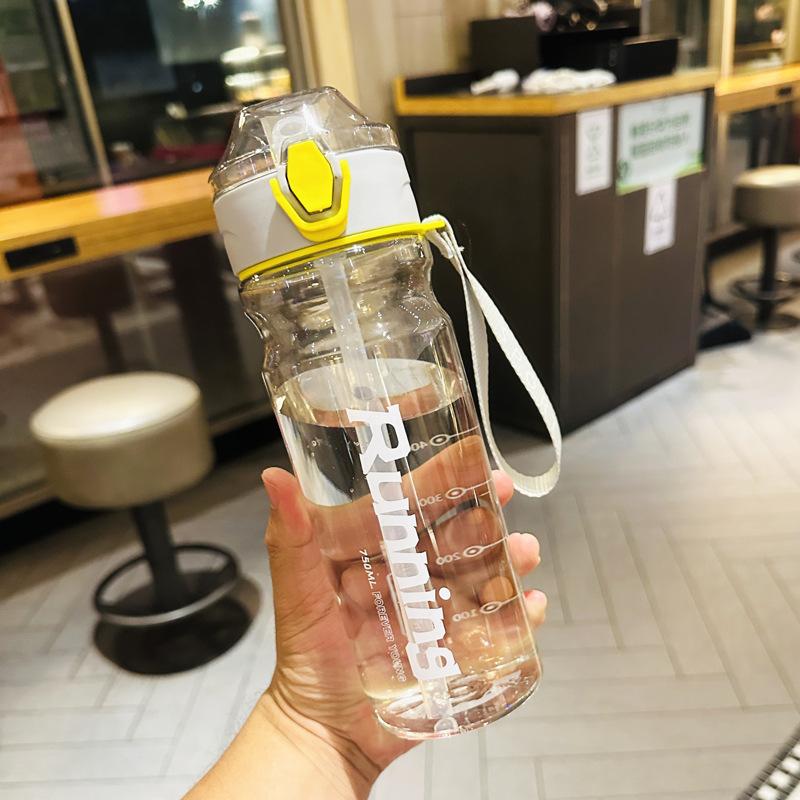 

750ml Plastic Sports Water Bottle BPA-Free Leakproof Water Bottles with Scale Marker Portable Straw Cup for Trave Camping Hiking 750ml