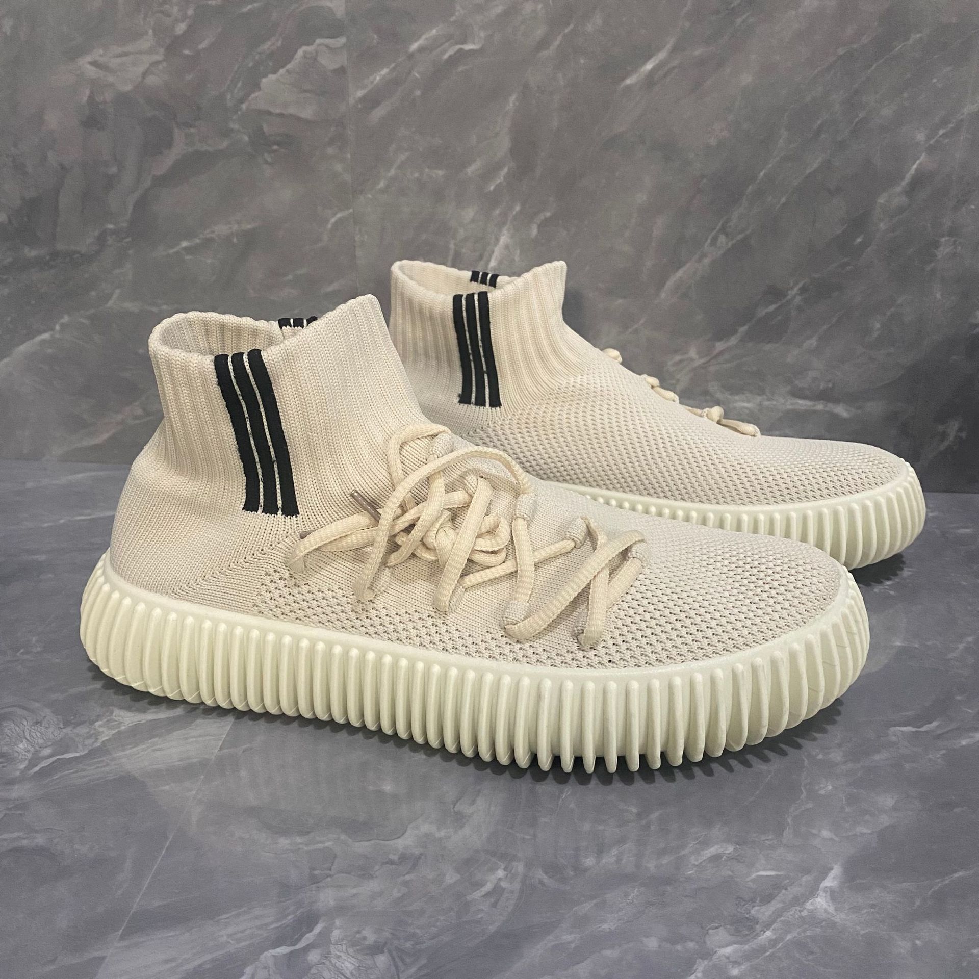 

Новые мужские туфли Flying Weaving Lazy Slip-on Slip-on Shoes Легкие высокие носки Shoes Sports Running Men s Shoes