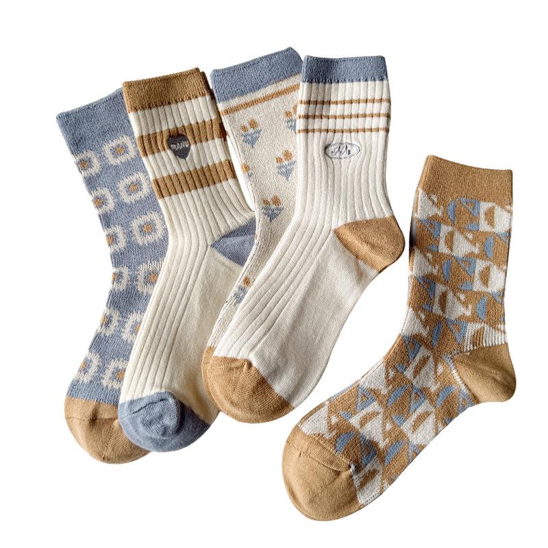 5 Pairs of Women's Autumn and Winter Warm Trend Embroidery Cylinder Stack Socks
