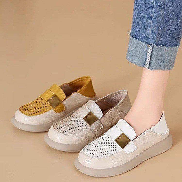 Women's Retro Soft Leather Closed-Toe Sandals - Breathable, Hollow Design for Summer 2025