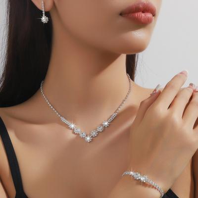 Damen Trendige Kupfer Krallenkette Kegel Halskette Ohrringe Armband Ring Zirkon Set Hochzeit Bankett Party Feiertagsgeschenk