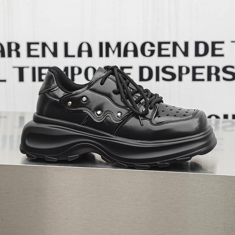 

Маленькие кожаные туфли на толстой подошве, мужские, весна-осень 2025, новые, кроссовки в британском стиле, на шнуровке, черные, повседневные туфли 3322-L 38 чёрный